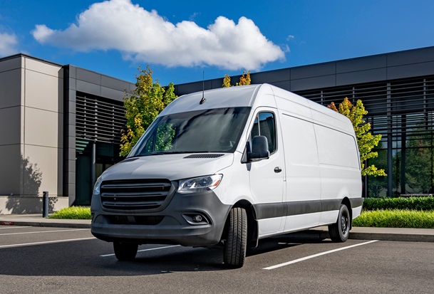 Industrial,Local,Carrier,Compact,White,Maneuverable,And,Economical,Cargo,Mini